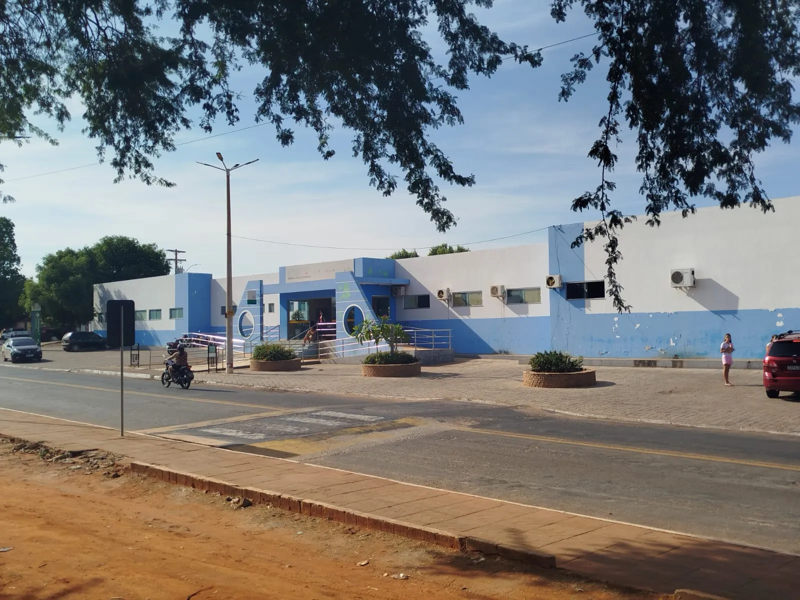 Forte chuva provoca transferência de pacientes da UPA para hospital em Macaúbas