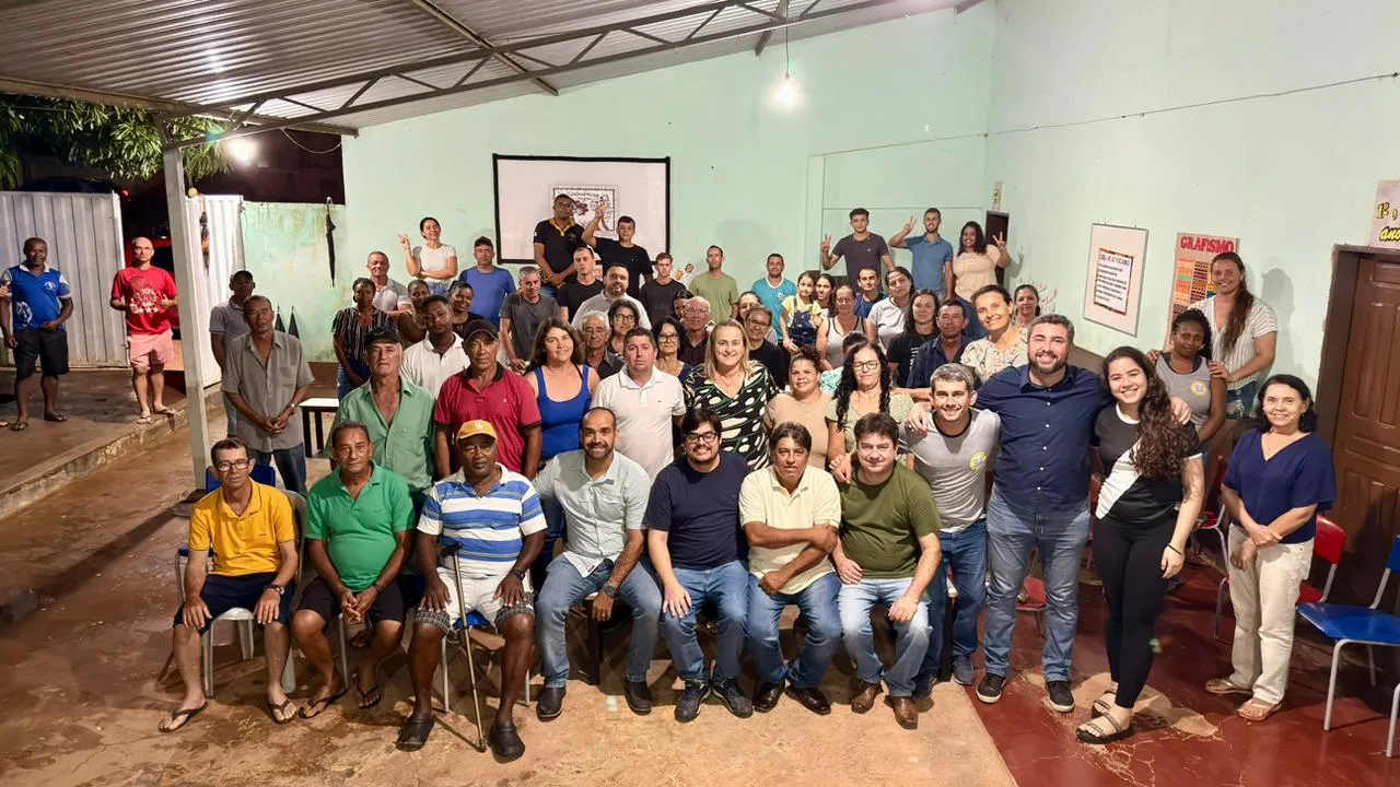 Prefeita Joanina Sampaio realiza reunião com comunidade do Mucambo