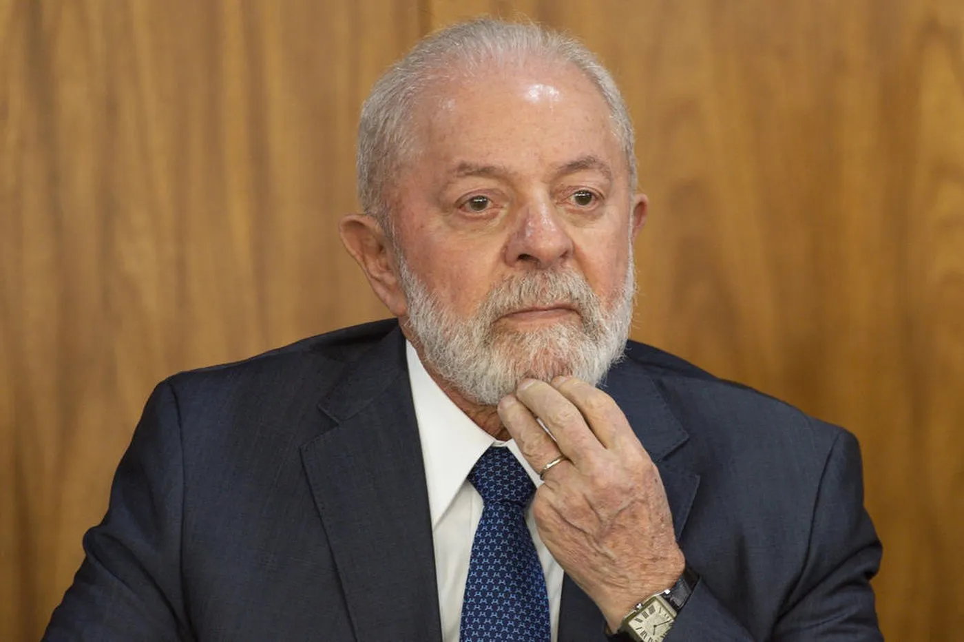 Desaprovação de Lula sobe e supera aprovação, aponta pesquisa AtlasIntel