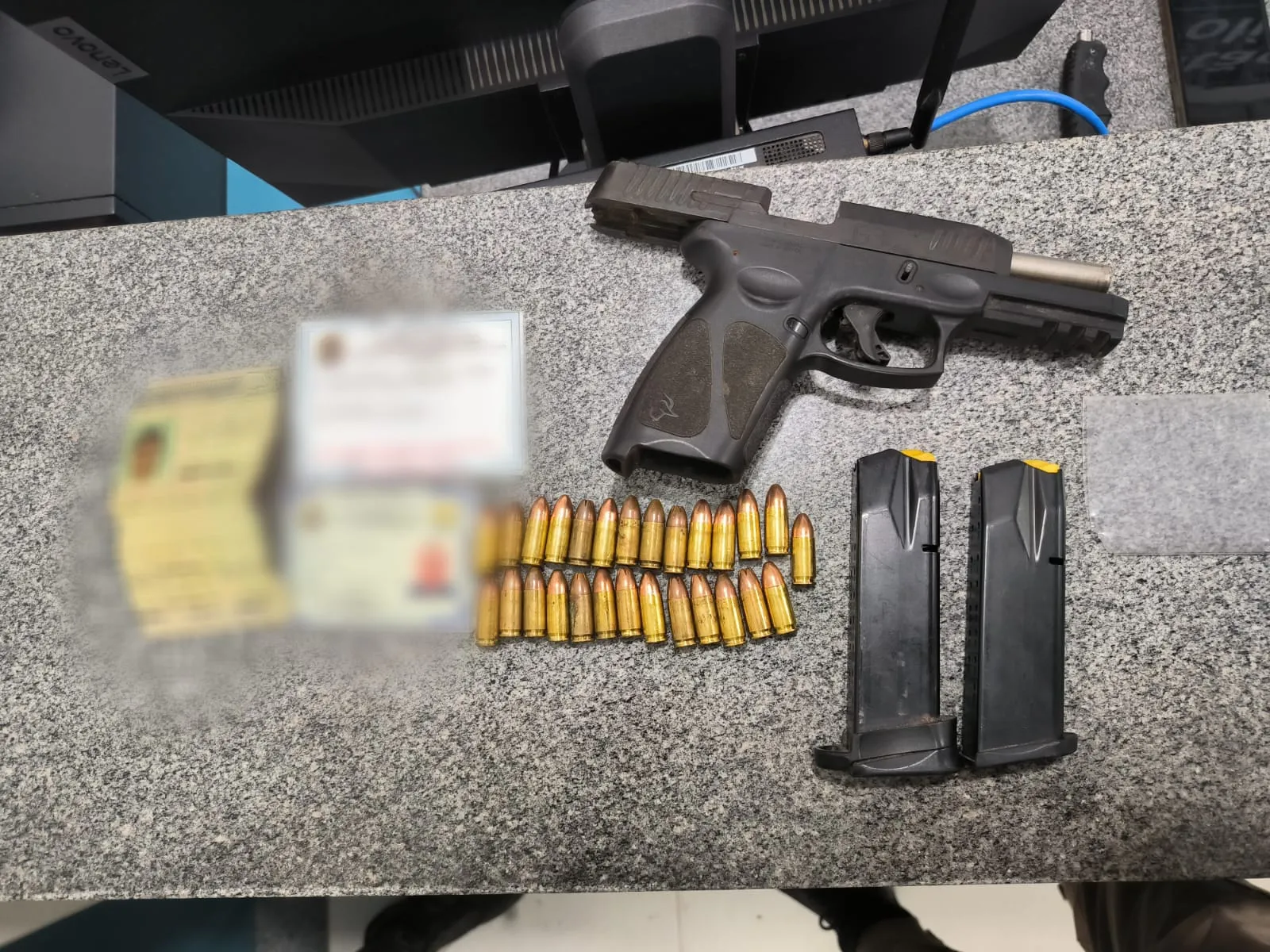 CIPRv/Brumado apreende arma de fogo e recupera carga roubada em Encruzilhada-BA