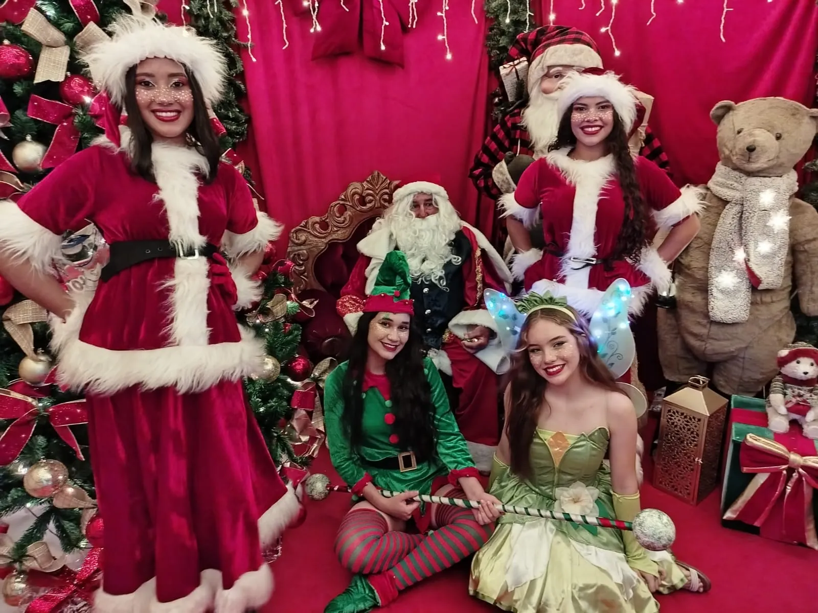 Com luzes e temática de neve, Rio do Pires inaugura decoração de Natal