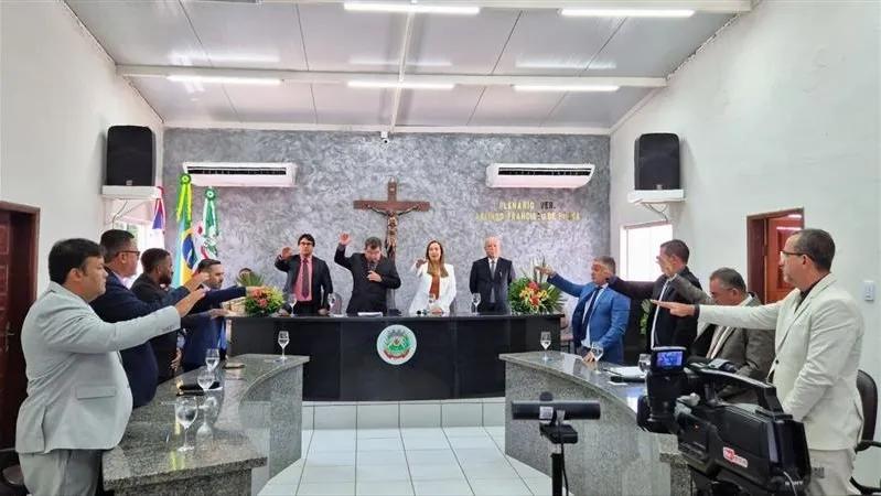 Câmara de Paramirim aprova auxílio-alimentação em meio a “restrições financeiras”