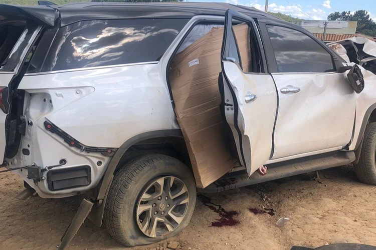 Duas vítimas fatais em colisão na BR-030, em Caetité