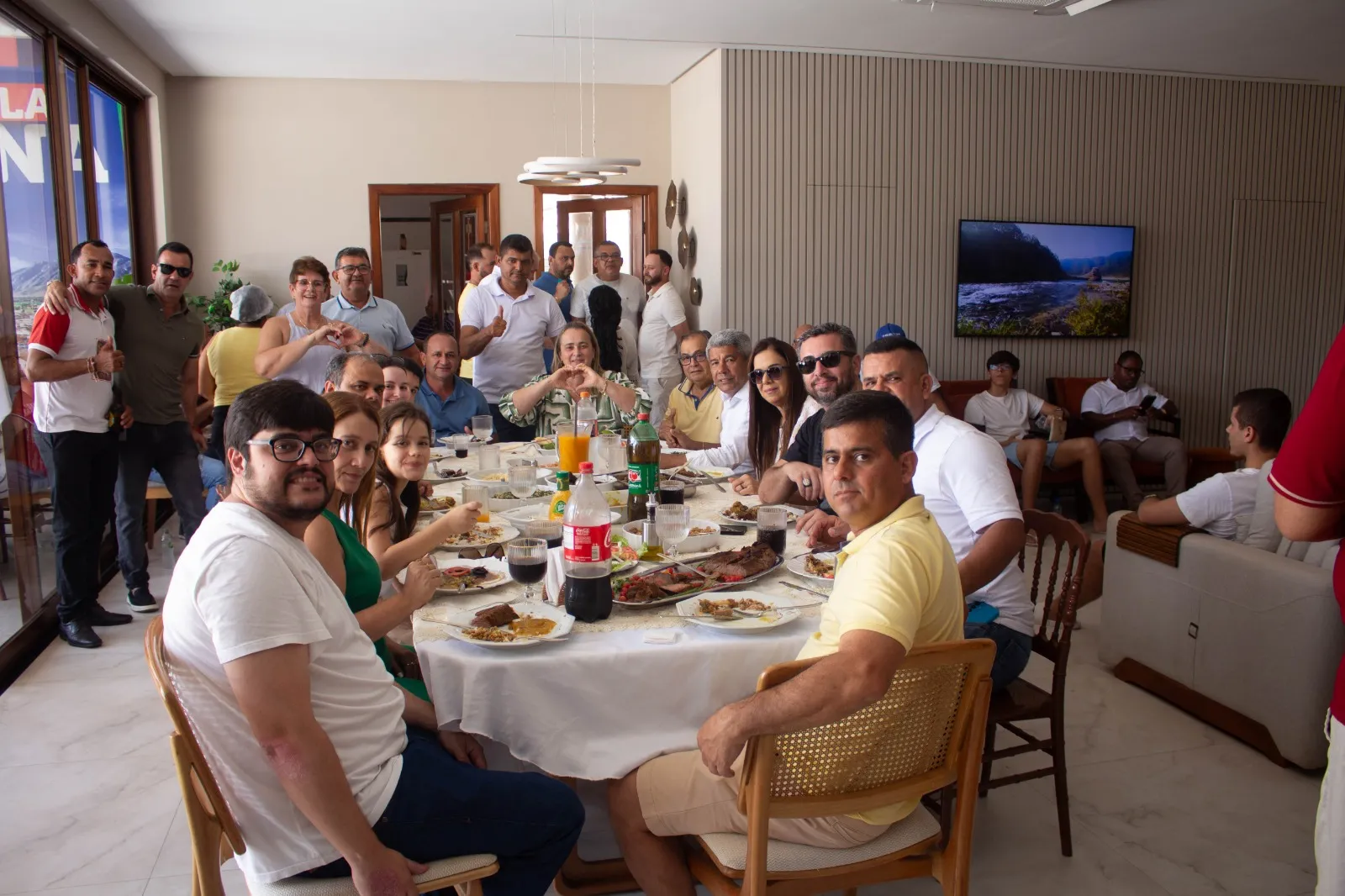 Prefeita Joanina Sampaio inicia 2026 com recepção ao governador da Bahia