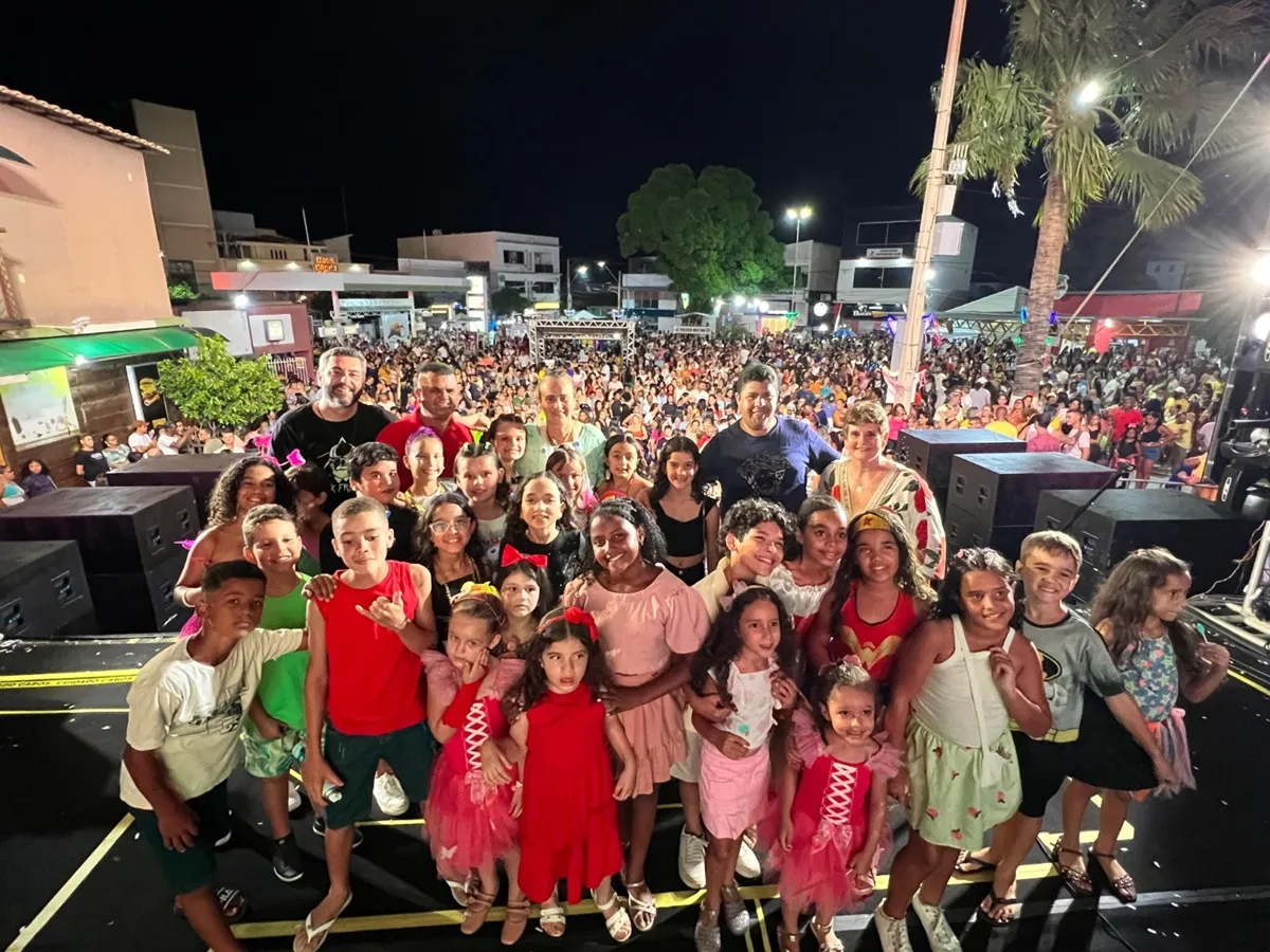 Pré-Carnaval de Livramento de Nossa Senhora atrai multidões e fortalece calendário cultural