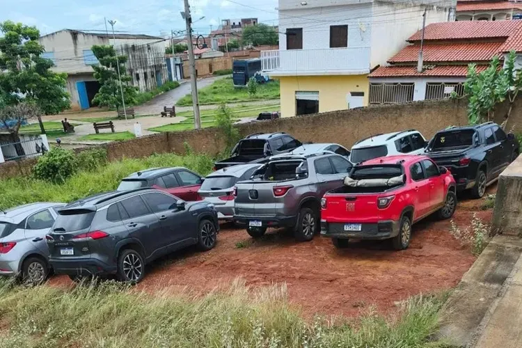 Polícia Civil desmonta esquema de carros roubados em Livramento