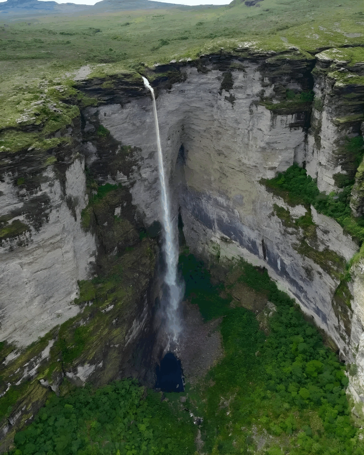Cachoeira da Fumaça Palmeiras