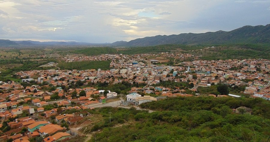 Polícia trabalha para esclarecer caso de corpo encontrado em zona rural de Macaúbas