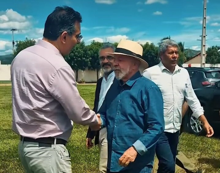 Saiba o Pedido que o Prefeito de Paramirim Fez ao Presidente Lula Durante Visita à Cidade
