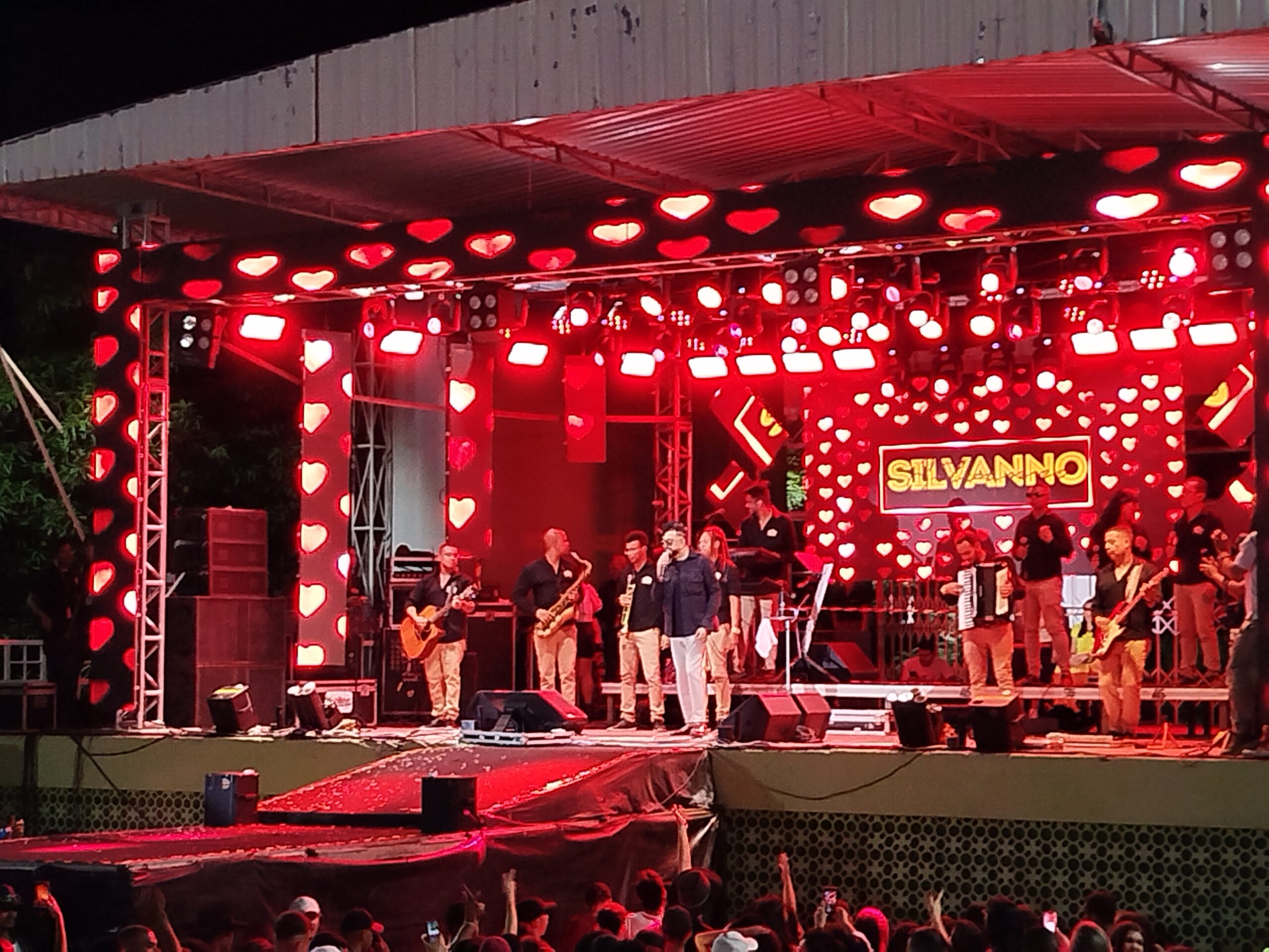 Festa de aniversário de Ibipitanga reúne multidão e celebra cultura local