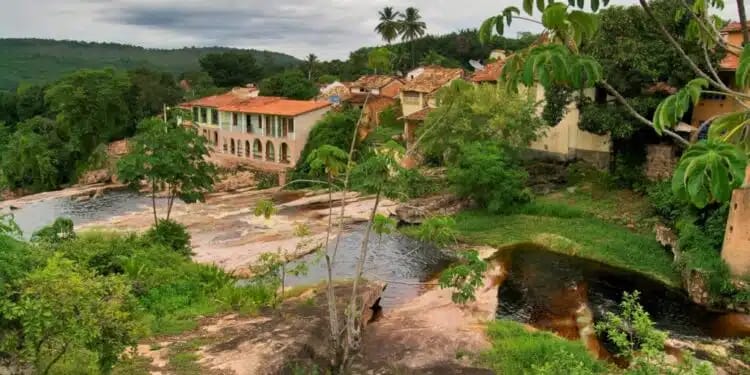Lençóis, a joia da Chapada Diamantina: ruas históricas, natureza exuberante e aventuras inesquecíveis no coração da Bahia.