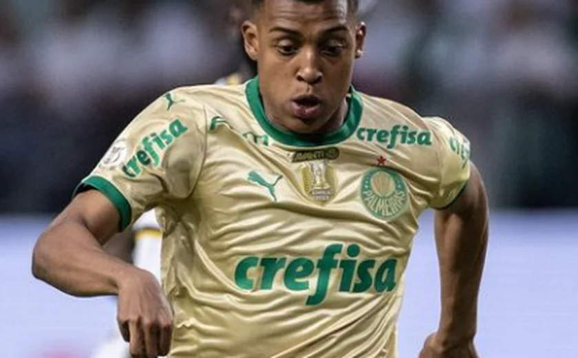 Brumadense Vanderlan alcança 100 jogos pelo Palmeiras e celebra conquista