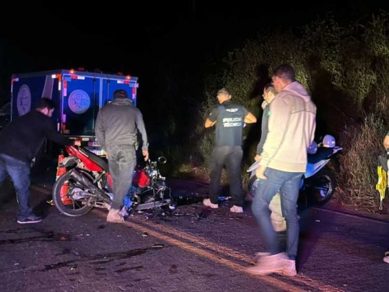 Imagem da BR-420 em Itaquara, local do acidente envolvendo uma Honda CG vermelha e uma Honda Bros branca.