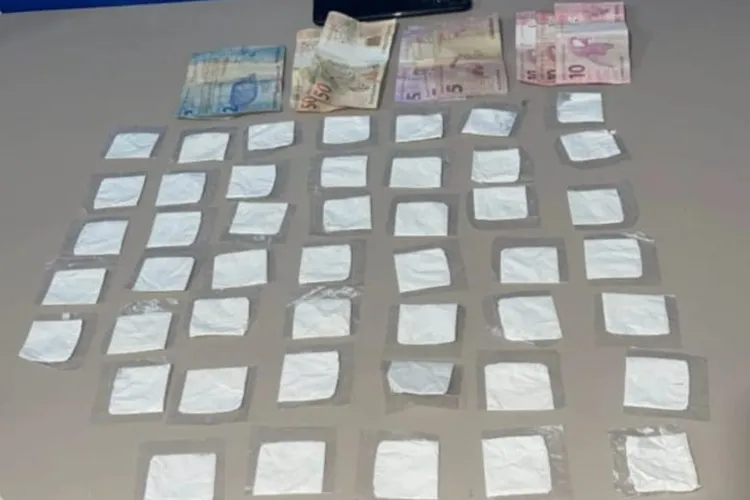 Indivíduo é detido em Ibipitanga com substância análoga à cocaína e dinheiro